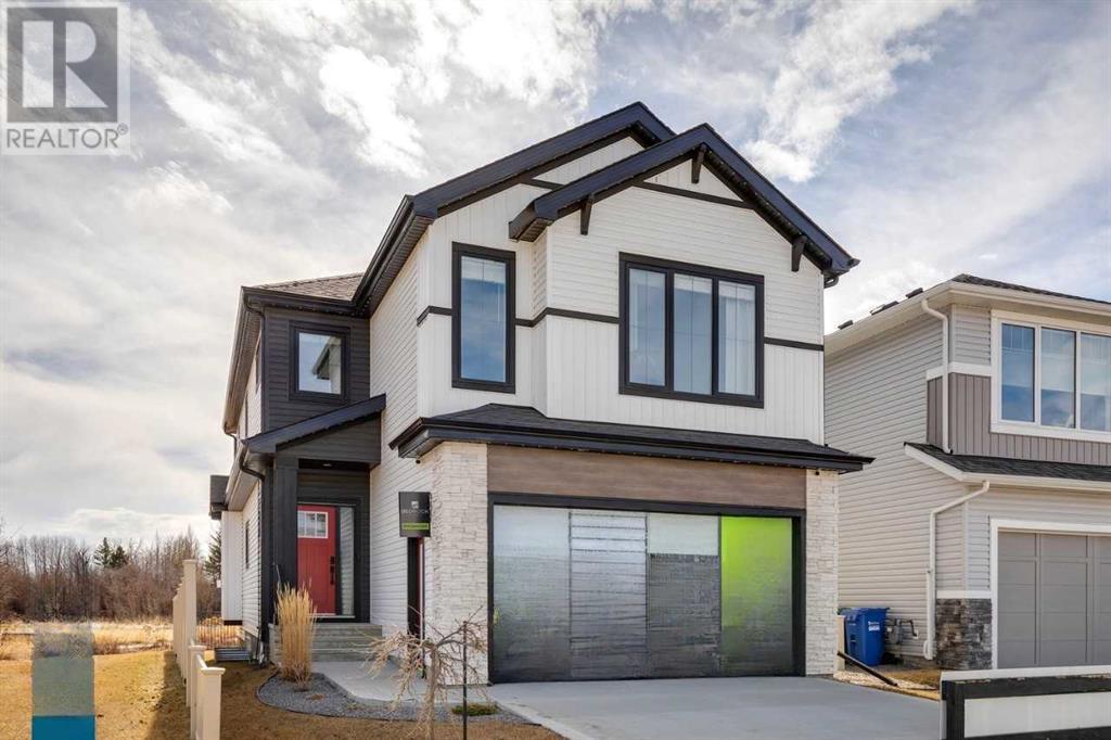 Single Family House for Sale in  Emerald Drive Evergreen Red Deer 