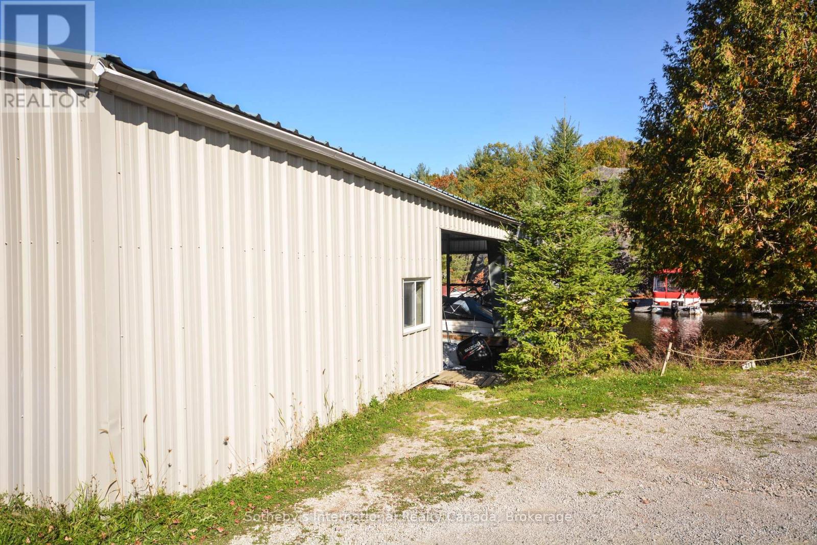 Photo 4 of 827 Go Home Lake Road, Georgian Bay ON