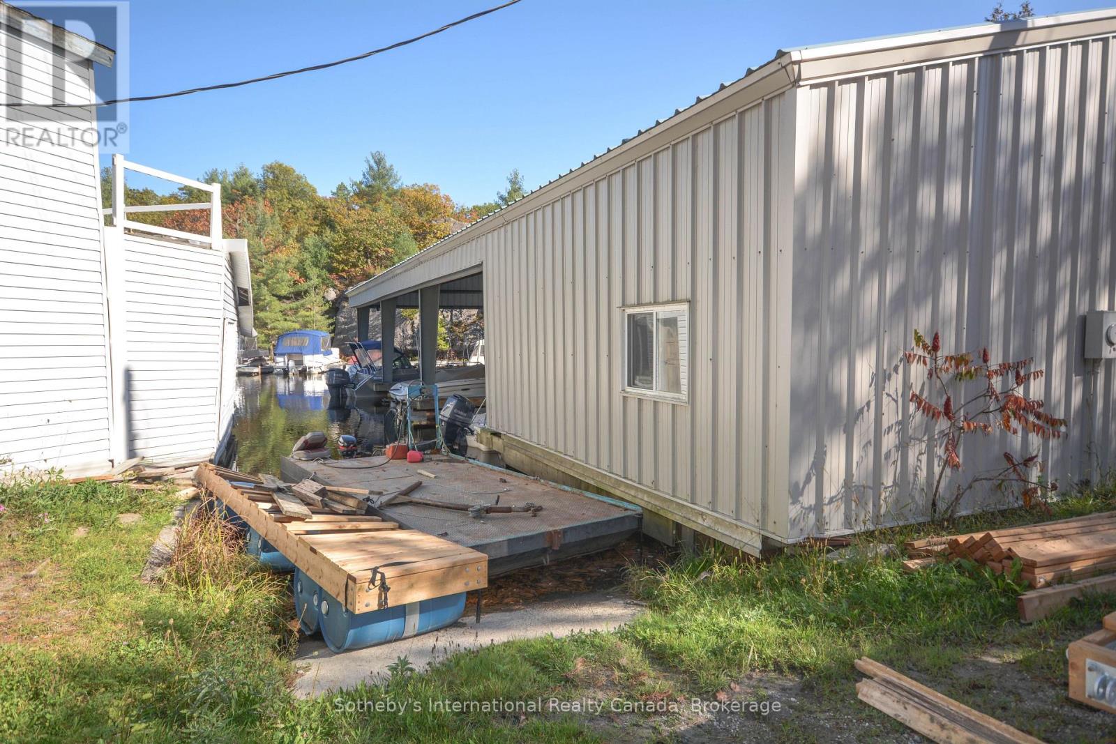 Photo 6 of 827 Go Home Lake Road, Georgian Bay ON