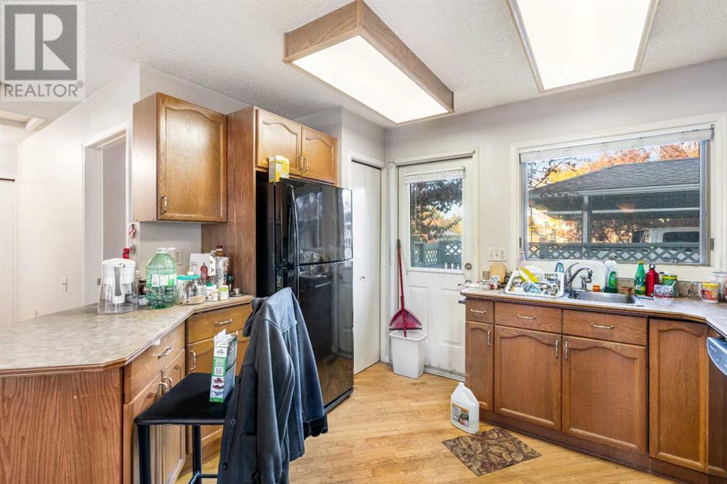Single Family House Bungalow for Sale in  Dovely Park SE Dover Calgary 