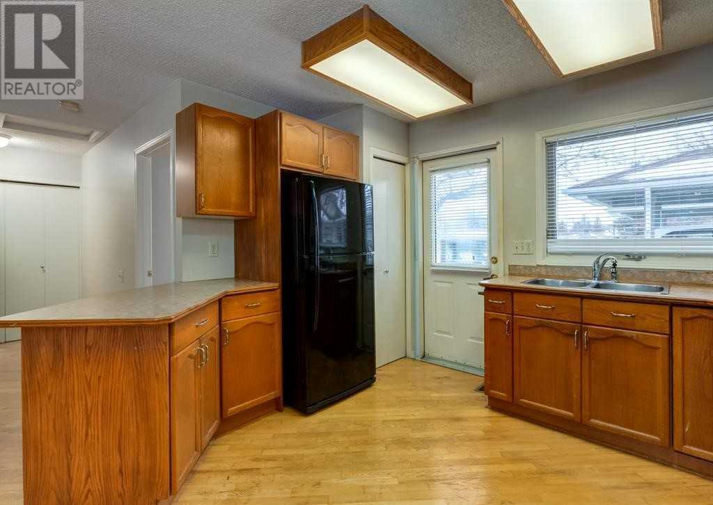 Single Family House Bungalow for Sale in  Dovely Park SE Dover Calgary 