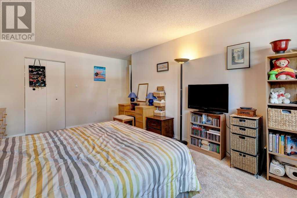 Single Family House for Sale in   Westwood Drive SW Westgate Calgary 