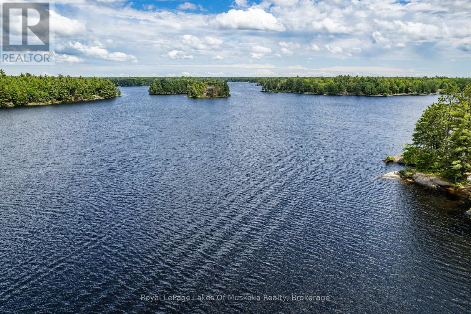 Photo 1 of 15 Kl 2 Kahshe, Gravenhurst ON