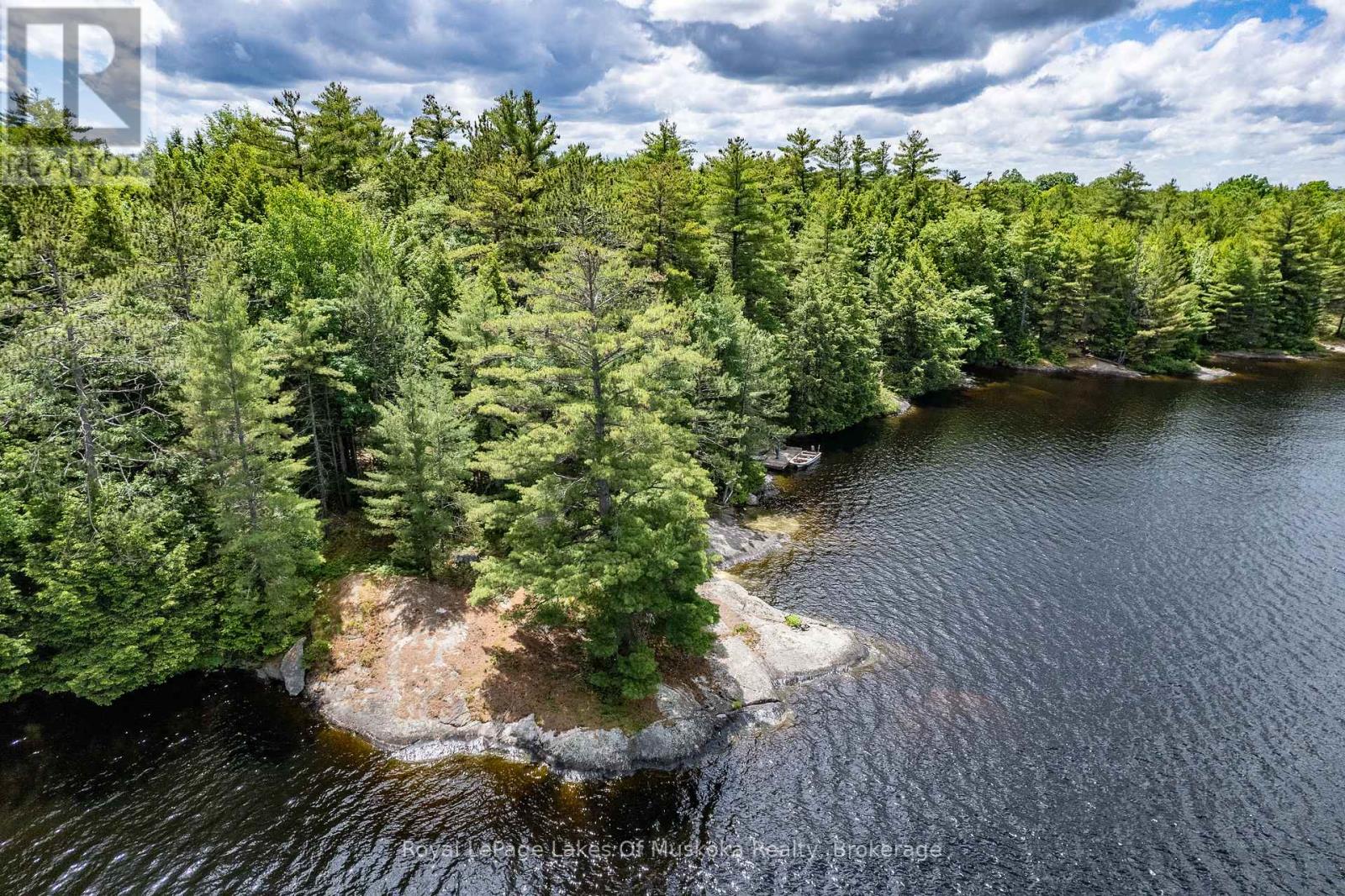 Photo 2 of 15 Kl 2 Kahshe, Gravenhurst ON