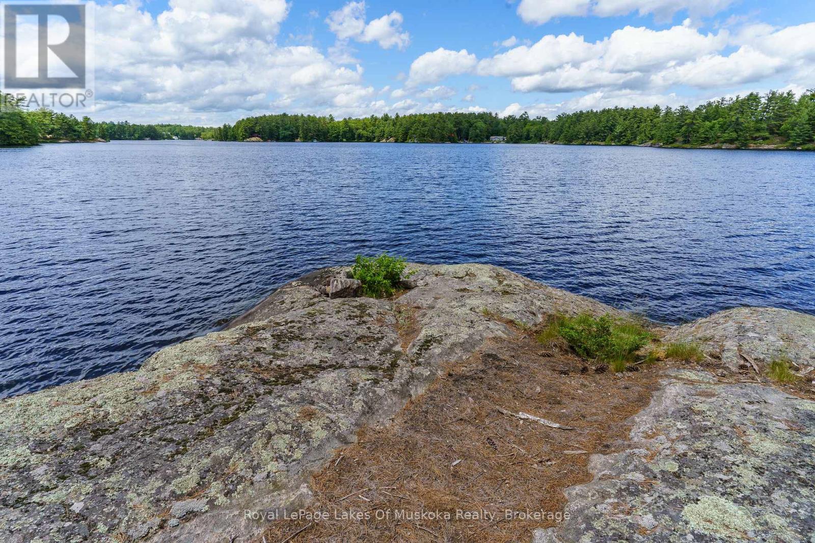 Photo 4 of 15 Kl 2 Kahshe, Gravenhurst ON