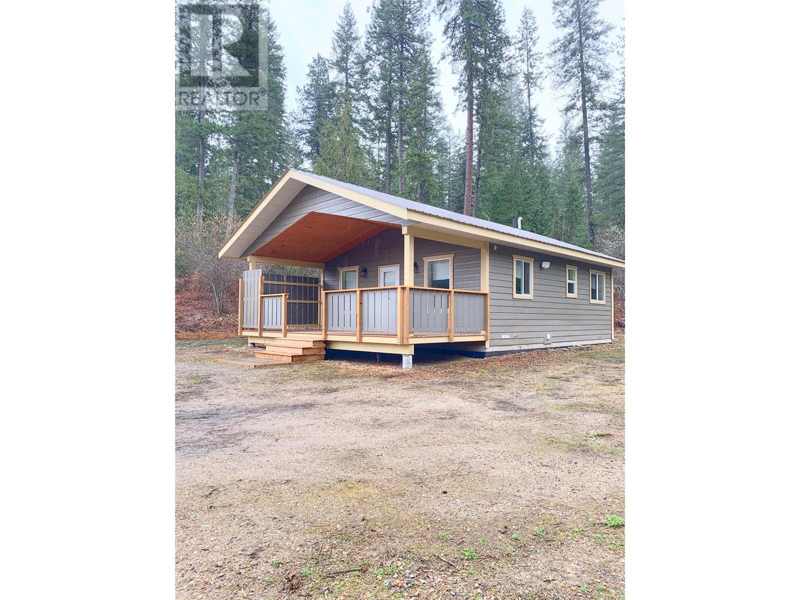 Photo 5 of 5541 Ducksway Road, Winlaw BC