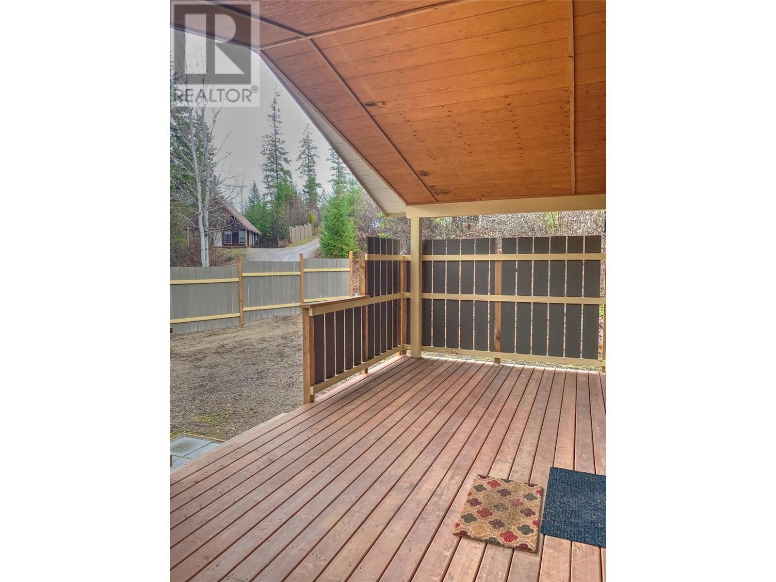 Photo 11 of 5541 Ducksway Road, Winlaw BC