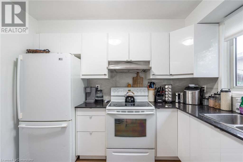 Photo 11 of 596 Grey Street Unit 8, Brantford ON