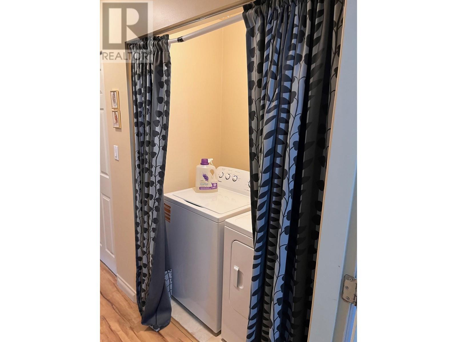 5589 MEDUSA PLACE, Sechelt