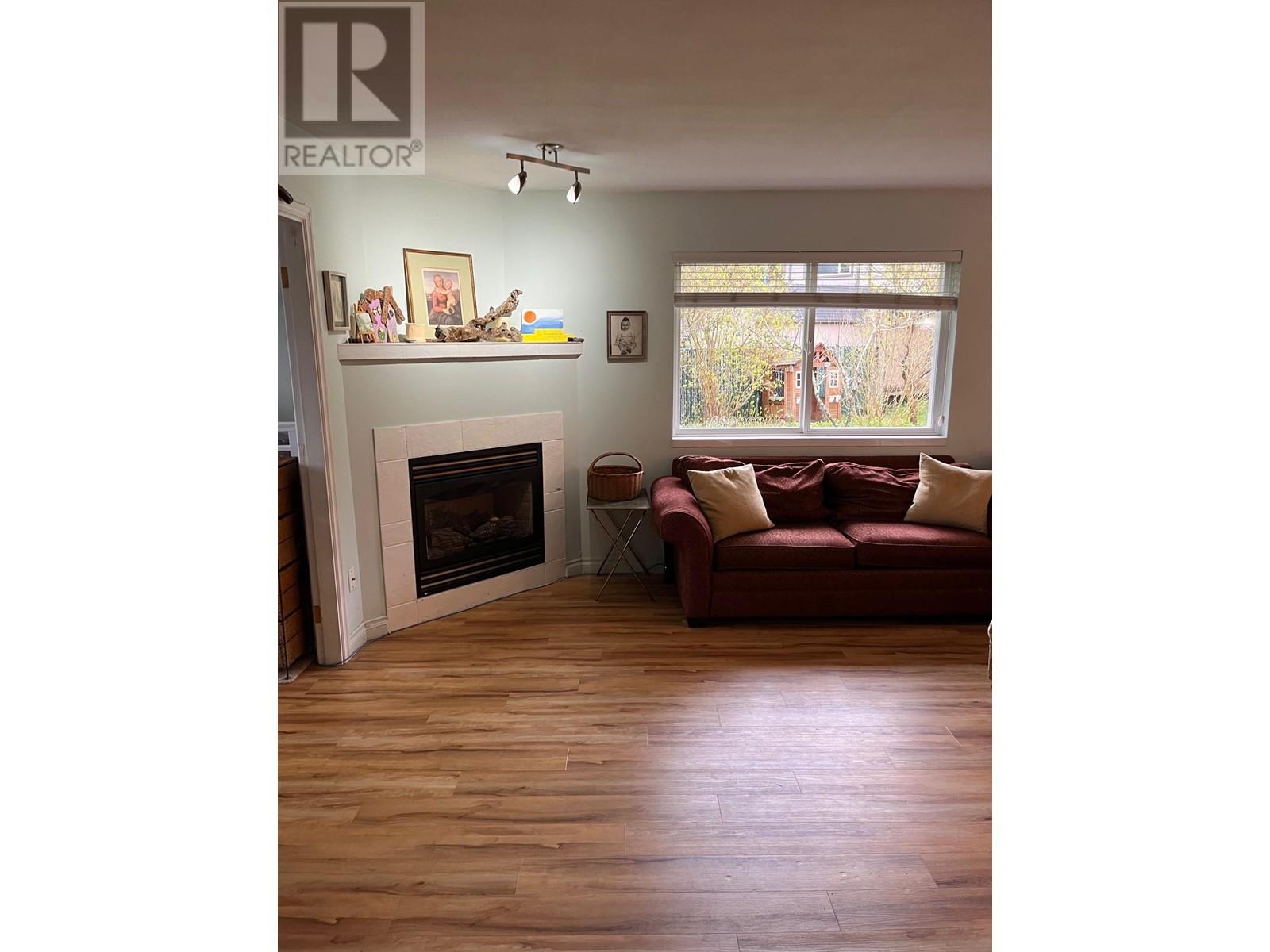 5589 MEDUSA PLACE, Sechelt