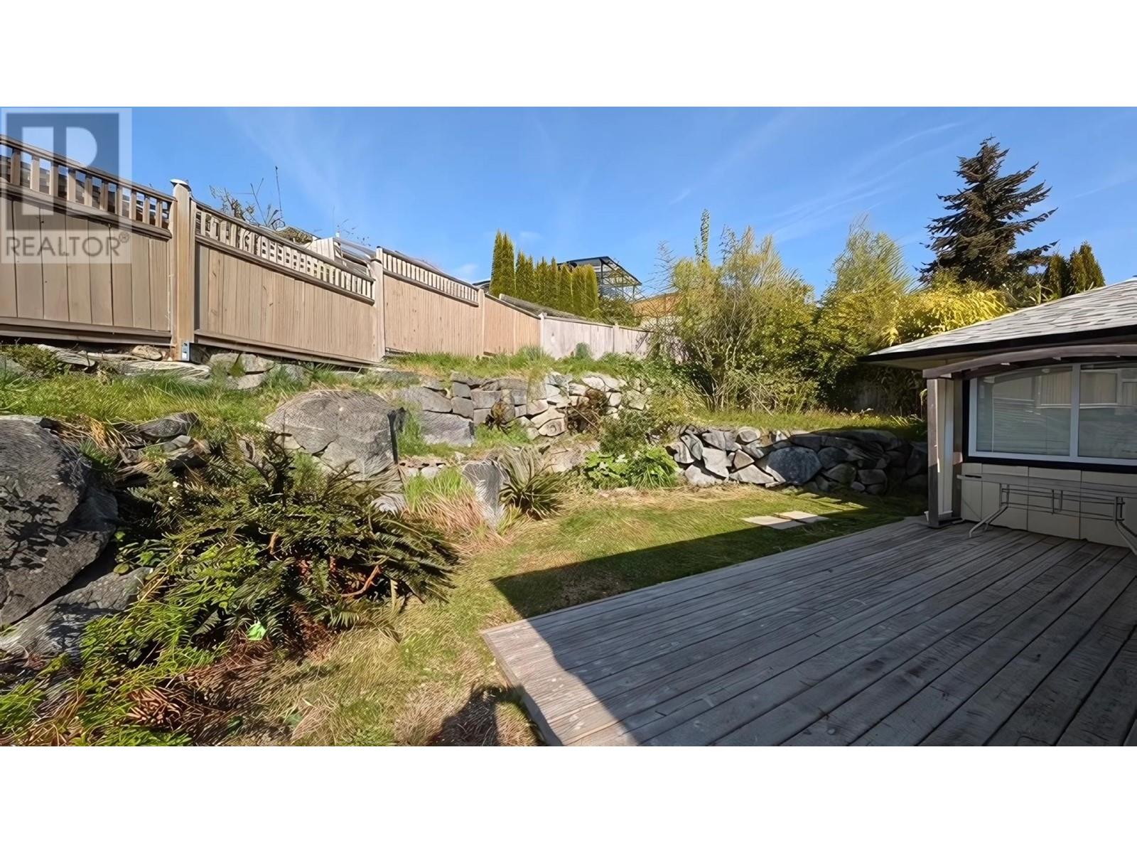 5589 MEDUSA PLACE, Sechelt