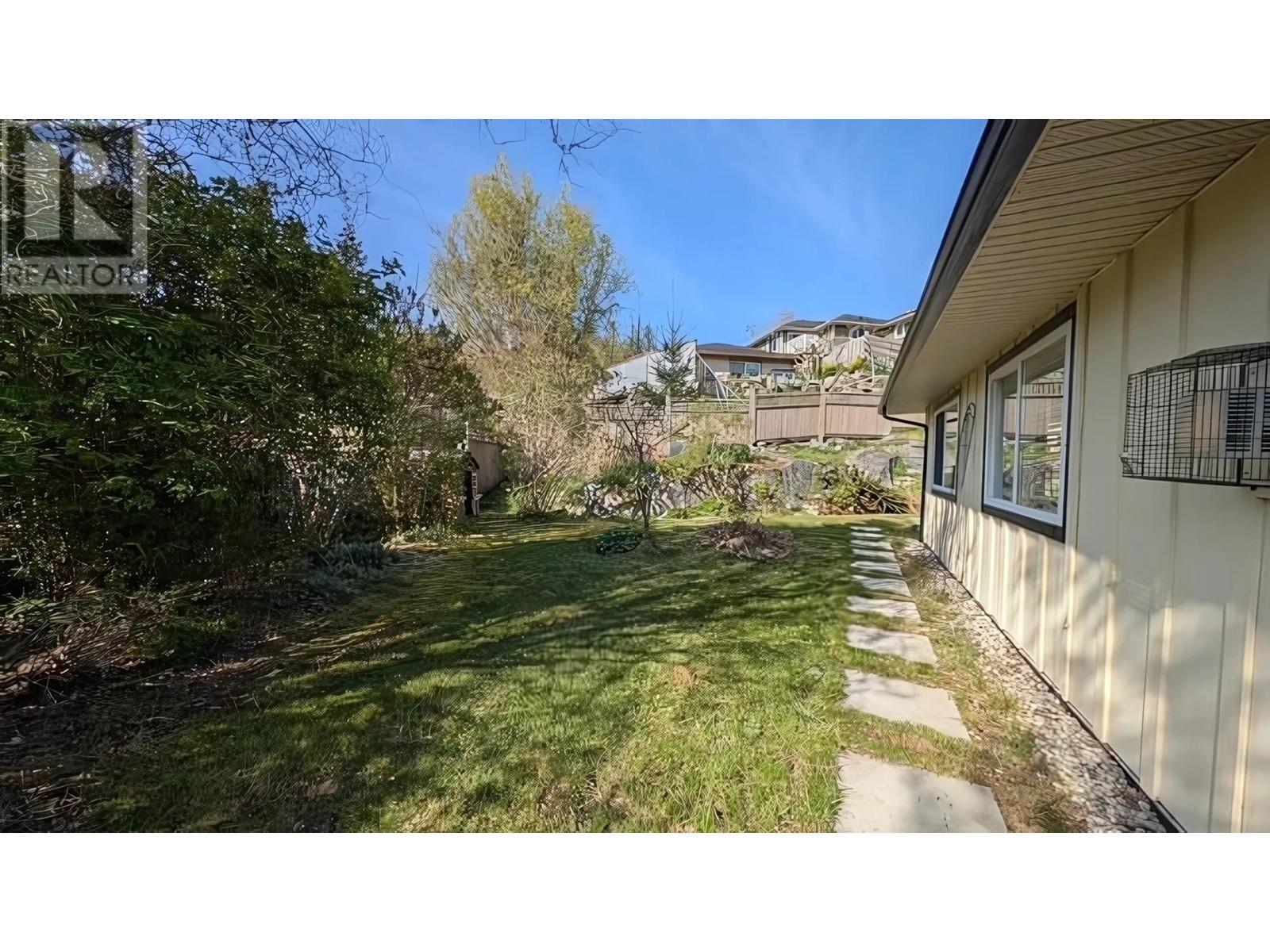 5589 MEDUSA PLACE, Sechelt
