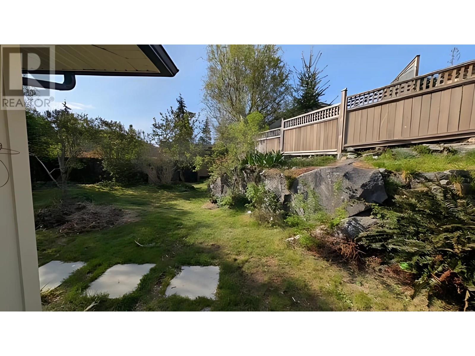 5589 MEDUSA PLACE, Sechelt