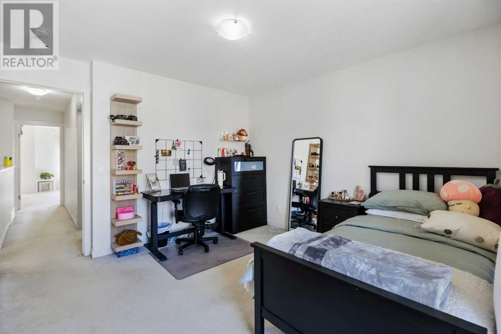 Single Family House for Sale in  Sherwood Boulevard NW Sherwood Calgary 