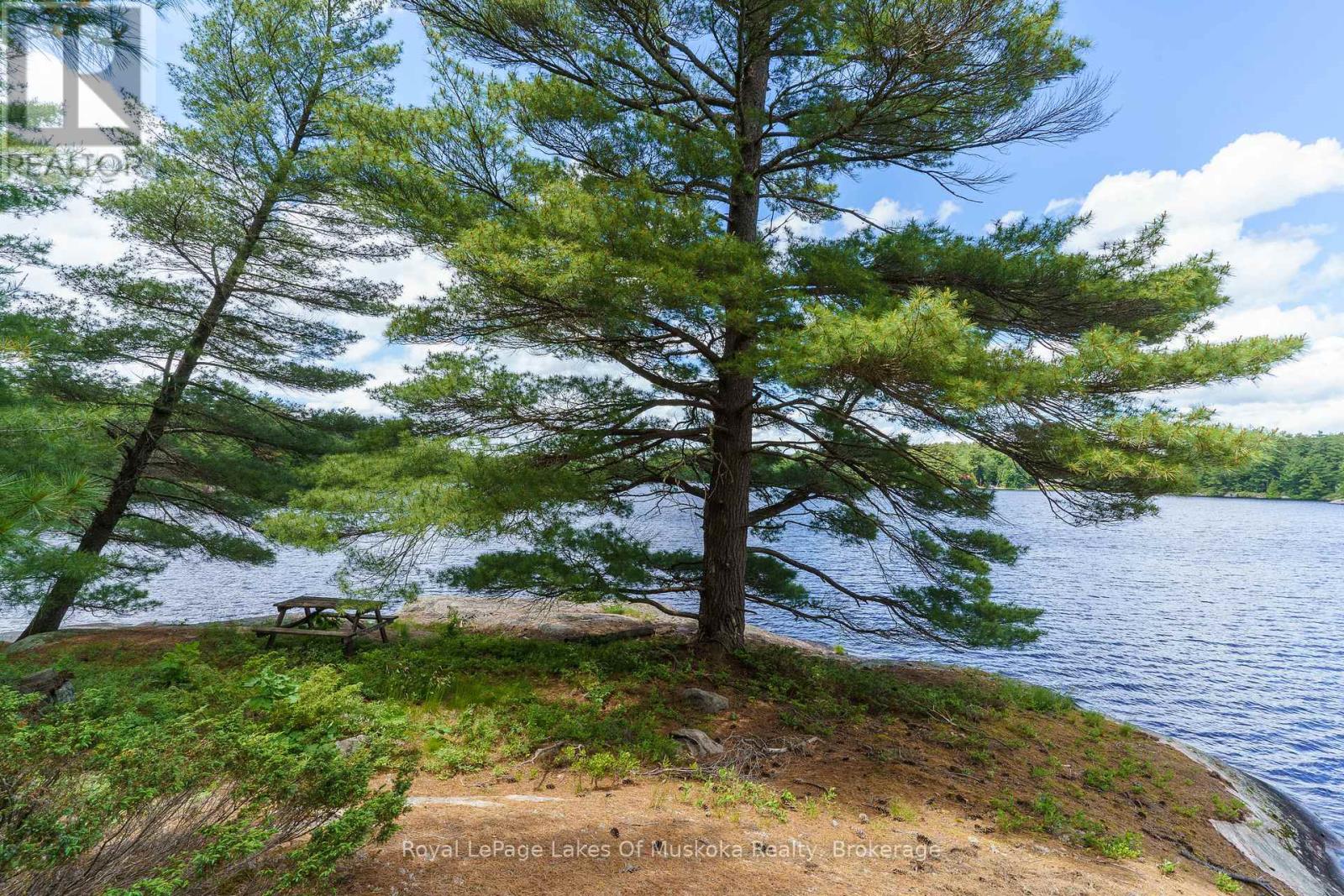 Photo 5 of 15 Kl 2 Kahshe, Gravenhurst ON