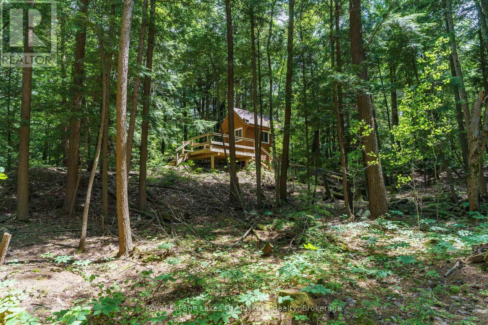 Photo 11 of 15 Kl 2 Kahshe, Gravenhurst ON