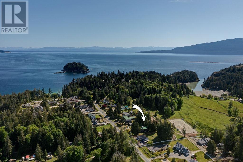 12577 WARNOCK ROAD, Pender Harbour