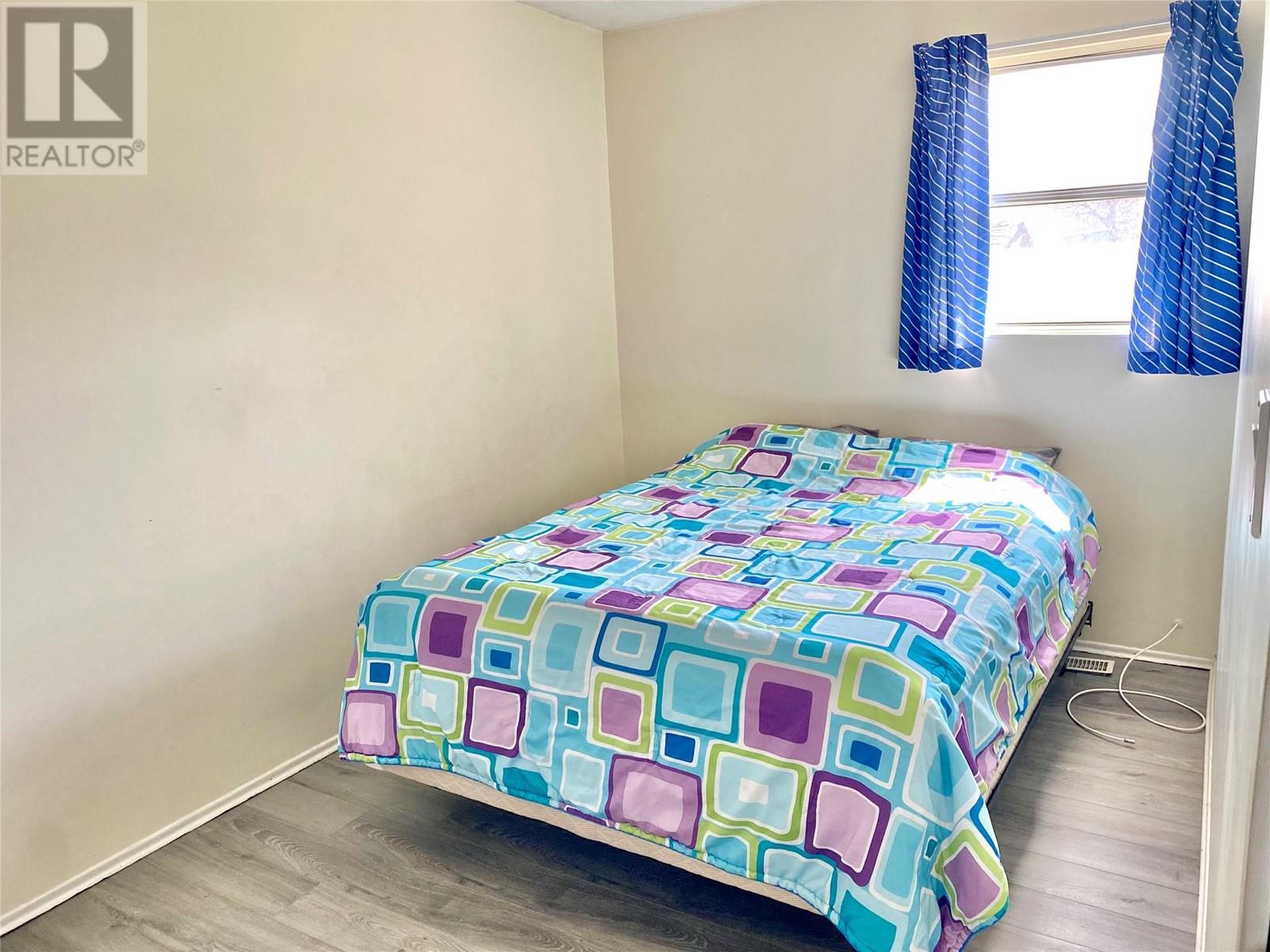 60 83rd Avenue, Grand Forks