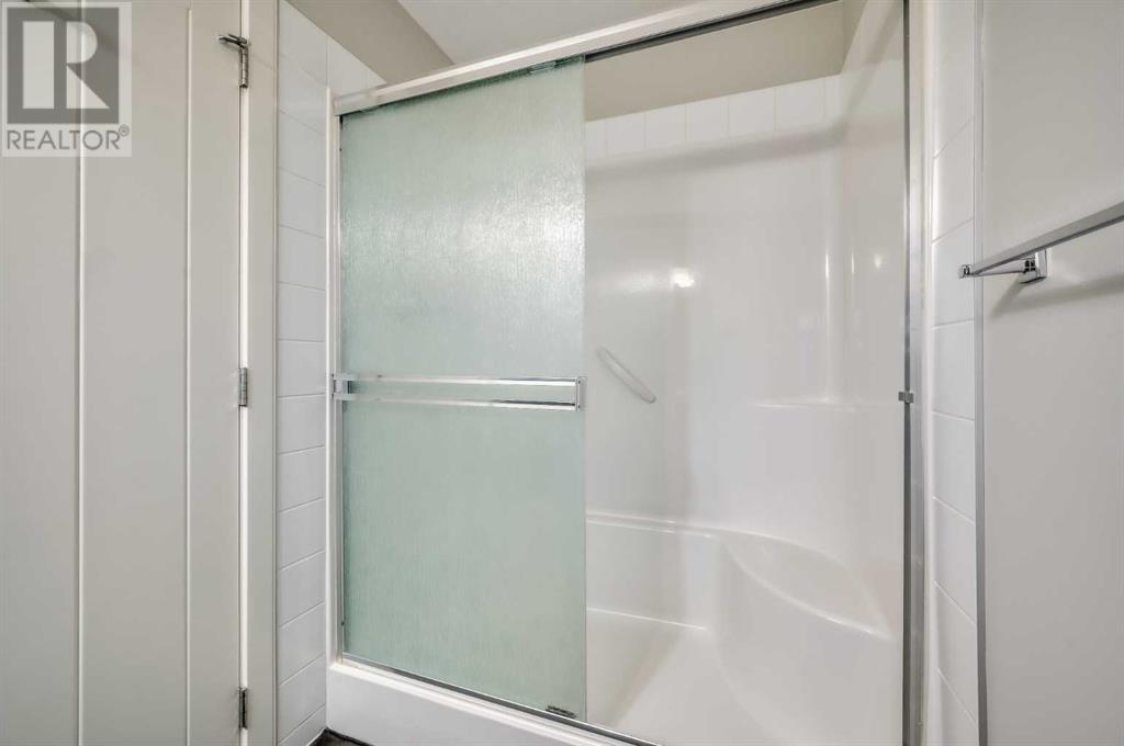 Single Family House for Sale in   Royal Oak Plaza NW Royal Oak Calgary 