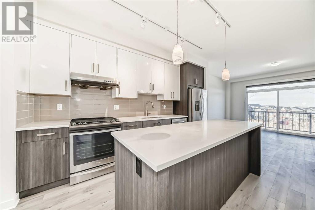 Single Family House for Sale in  Sherwood Lane NW Sherwood Calgary 