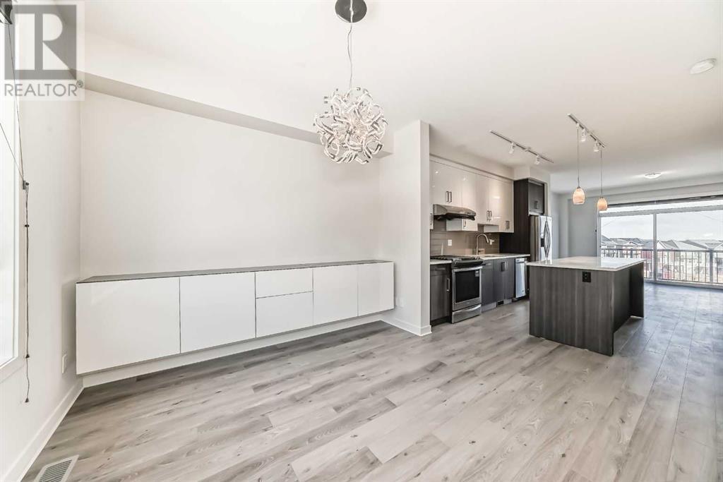 Single Family House for Sale in  Sherwood Lane NW Sherwood Calgary 