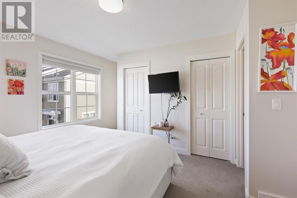 Single Family House for Sale in  Sherwood Row NW Sherwood Calgary 