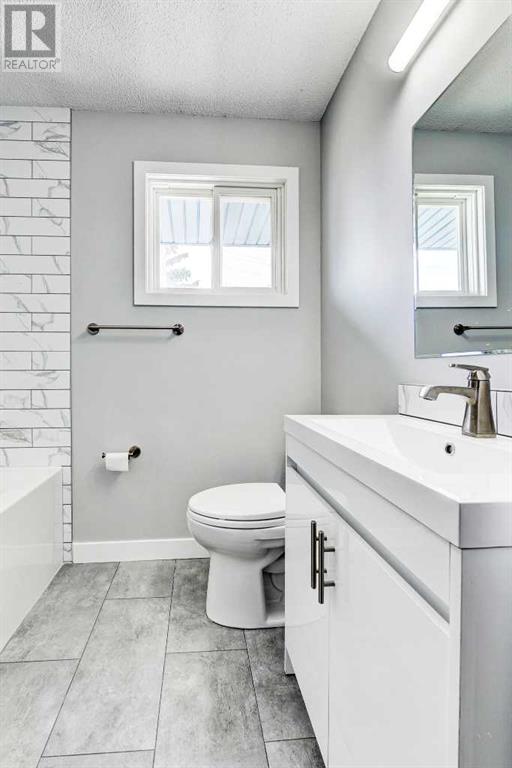 Single Family House for Sale in    Street NW Thorncliffe Calgary 