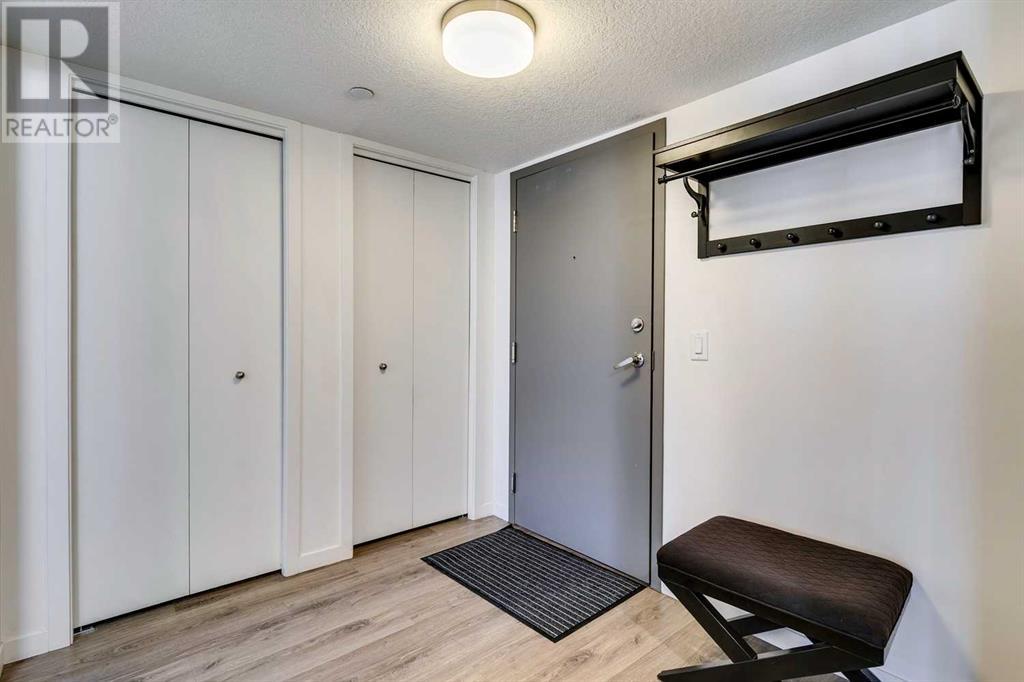 Single Family House for Sale in    Avenue SW Sunalta Calgary 