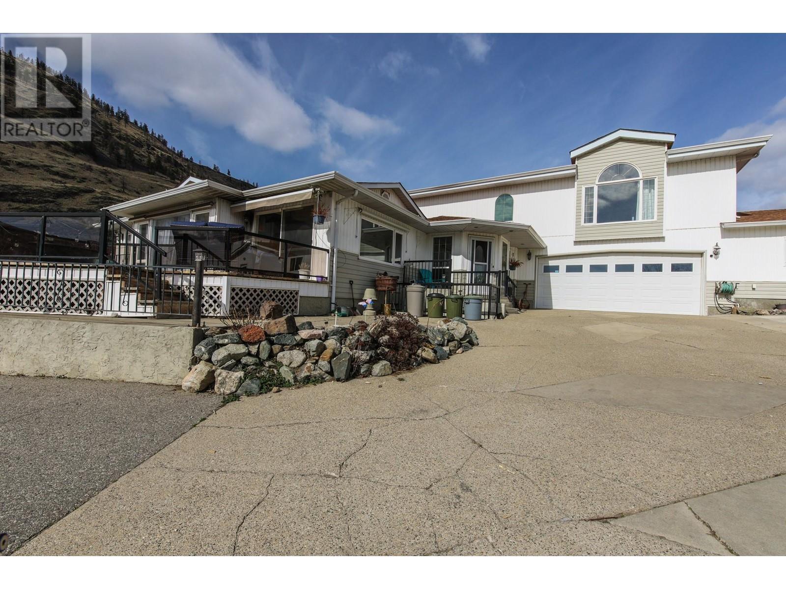 384 19 Road, Oliver