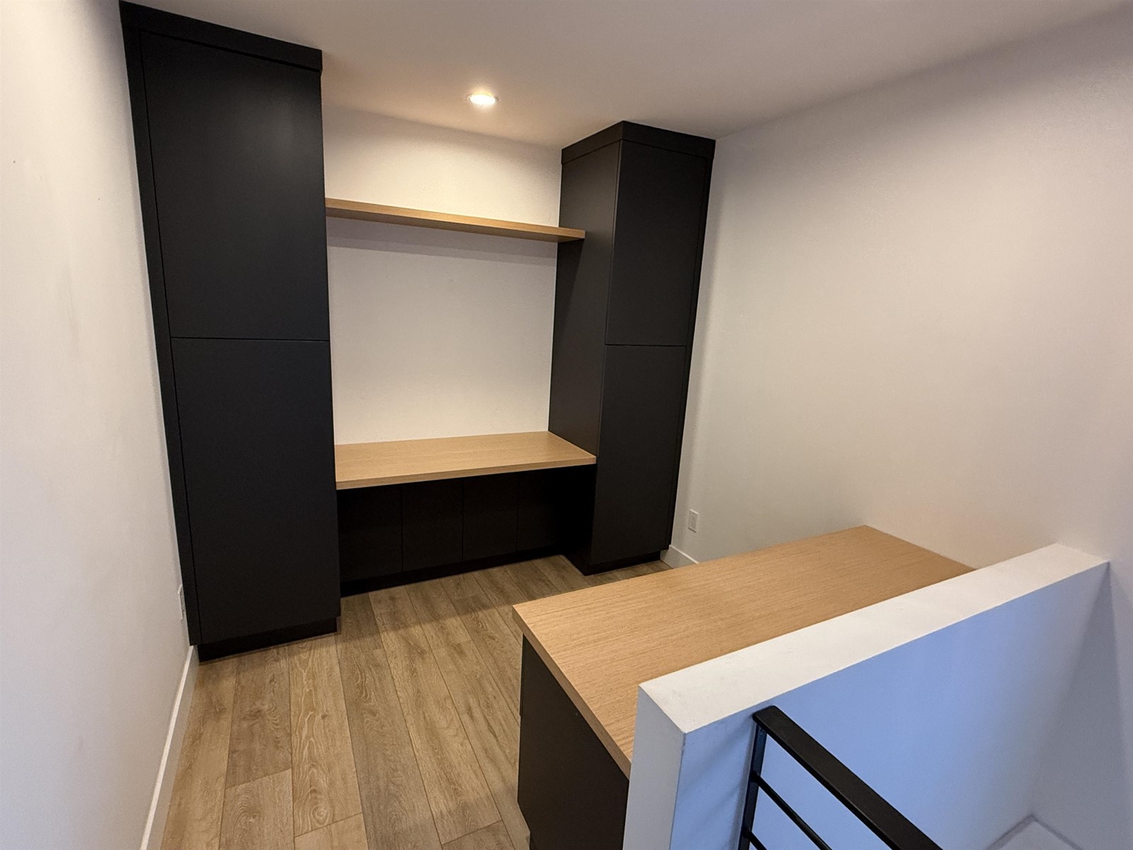 1508 BLACKWOOD STREET, White Rock