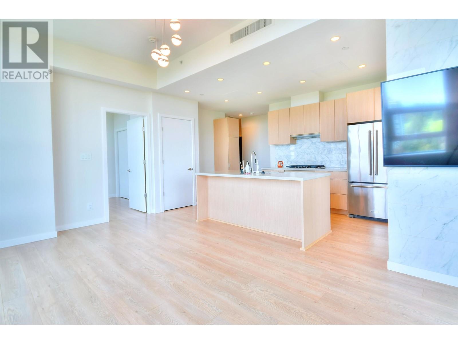 Photo 6 of 2802 530 Whiting Way, Coquitlam BC