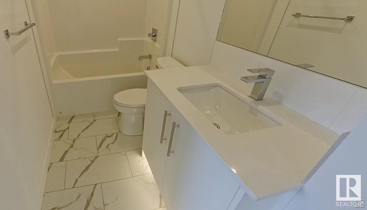 Single Family House for Sale in   BROADCAST AV SW Calgary 
