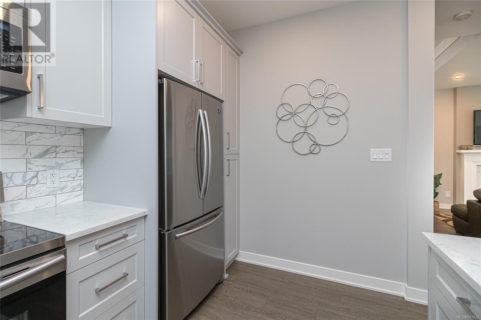  3576 Honeycrisp Avenue, Langford