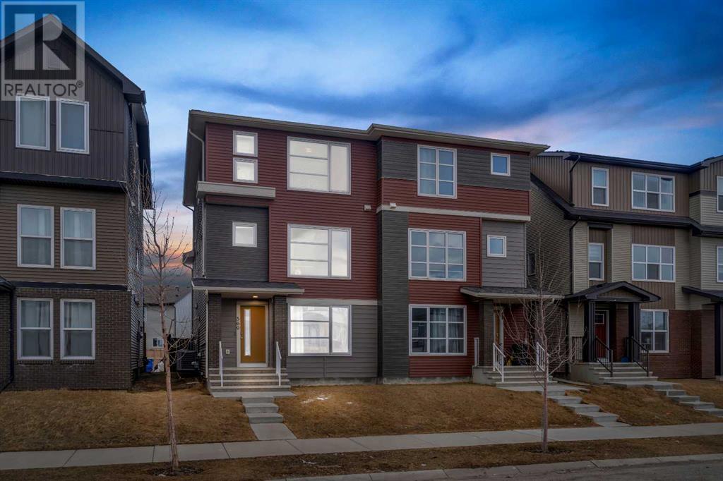 569 savanna Boulevard NE, Calgary, Alberta