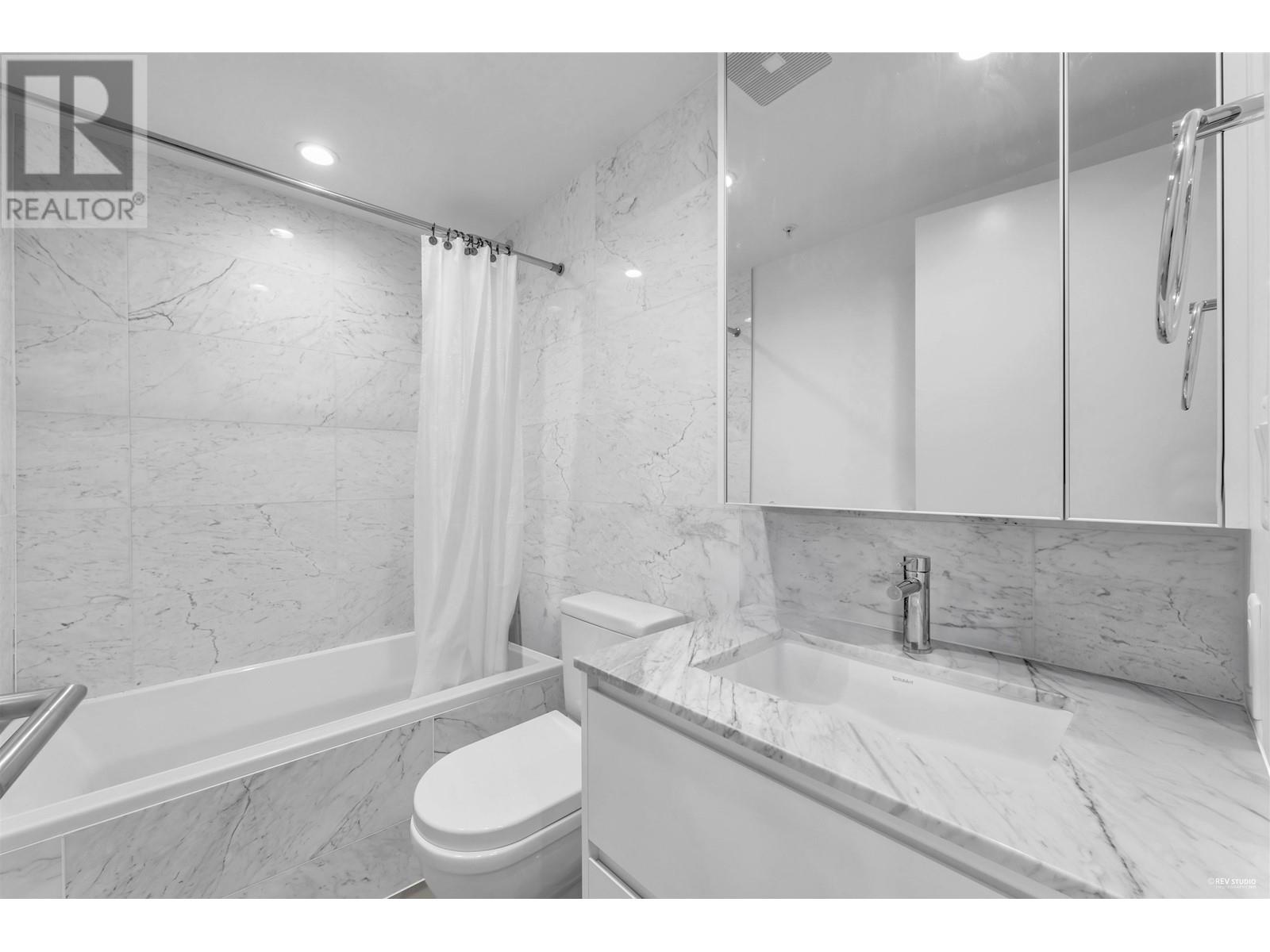 Photo 5 of 4002 6000 Mckay Avenue, Burnaby BC
