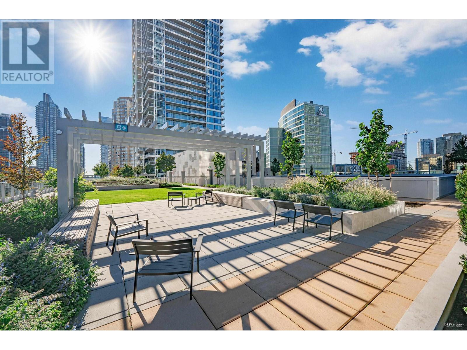 Photo 14 of 4002 6000 Mckay Avenue, Burnaby BC