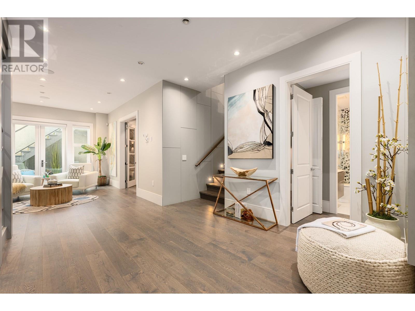 Photo 12 of 2638 W 22nd Avenue, Vancouver BC