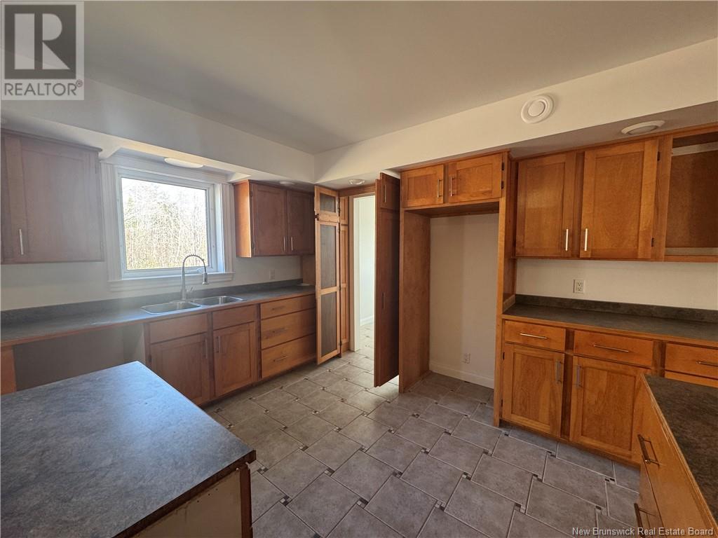 Photo 12 of 912 Pleasant Drive, Minto NB