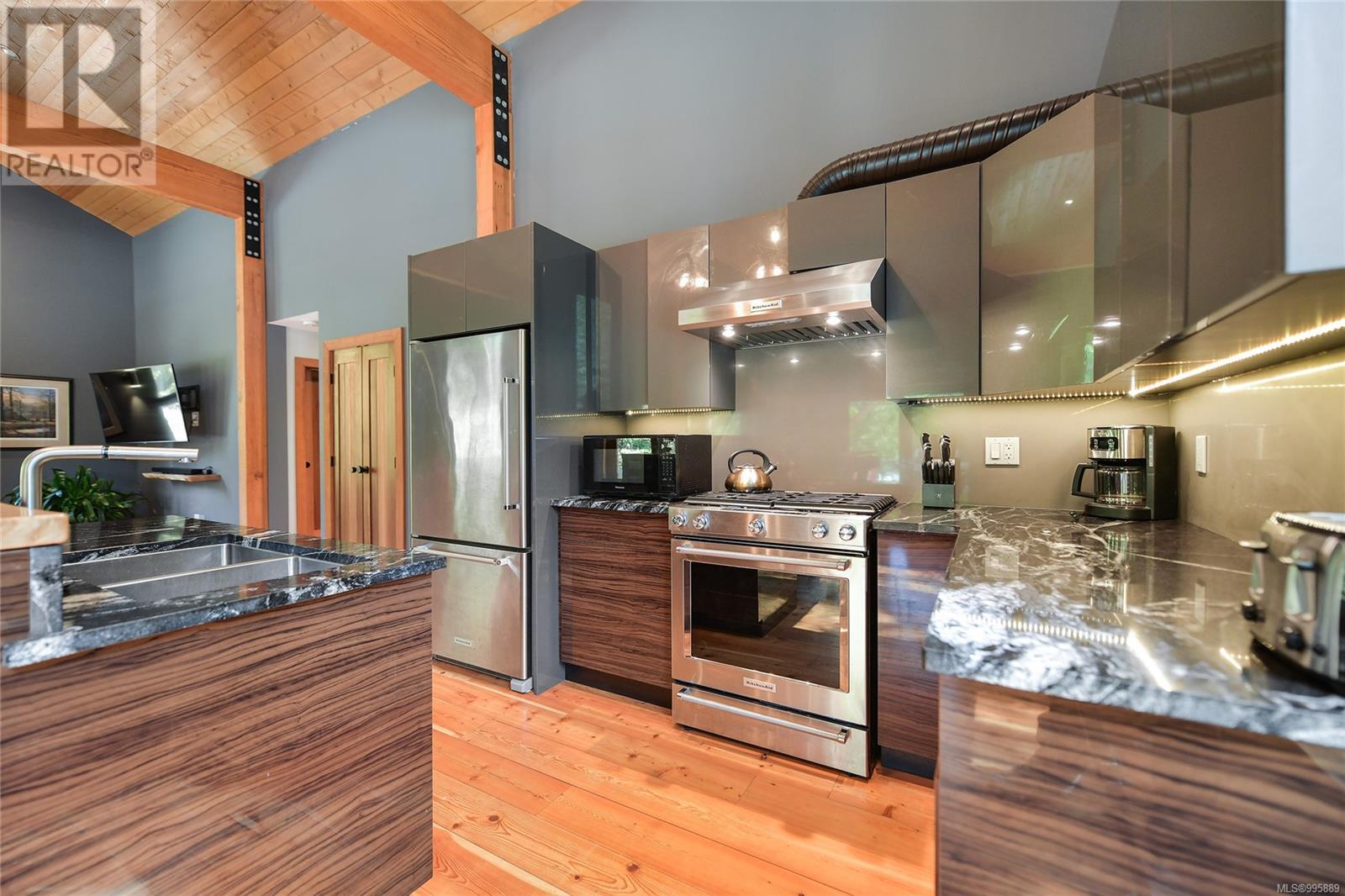  17176 OSPREY Place, Port Renfrew