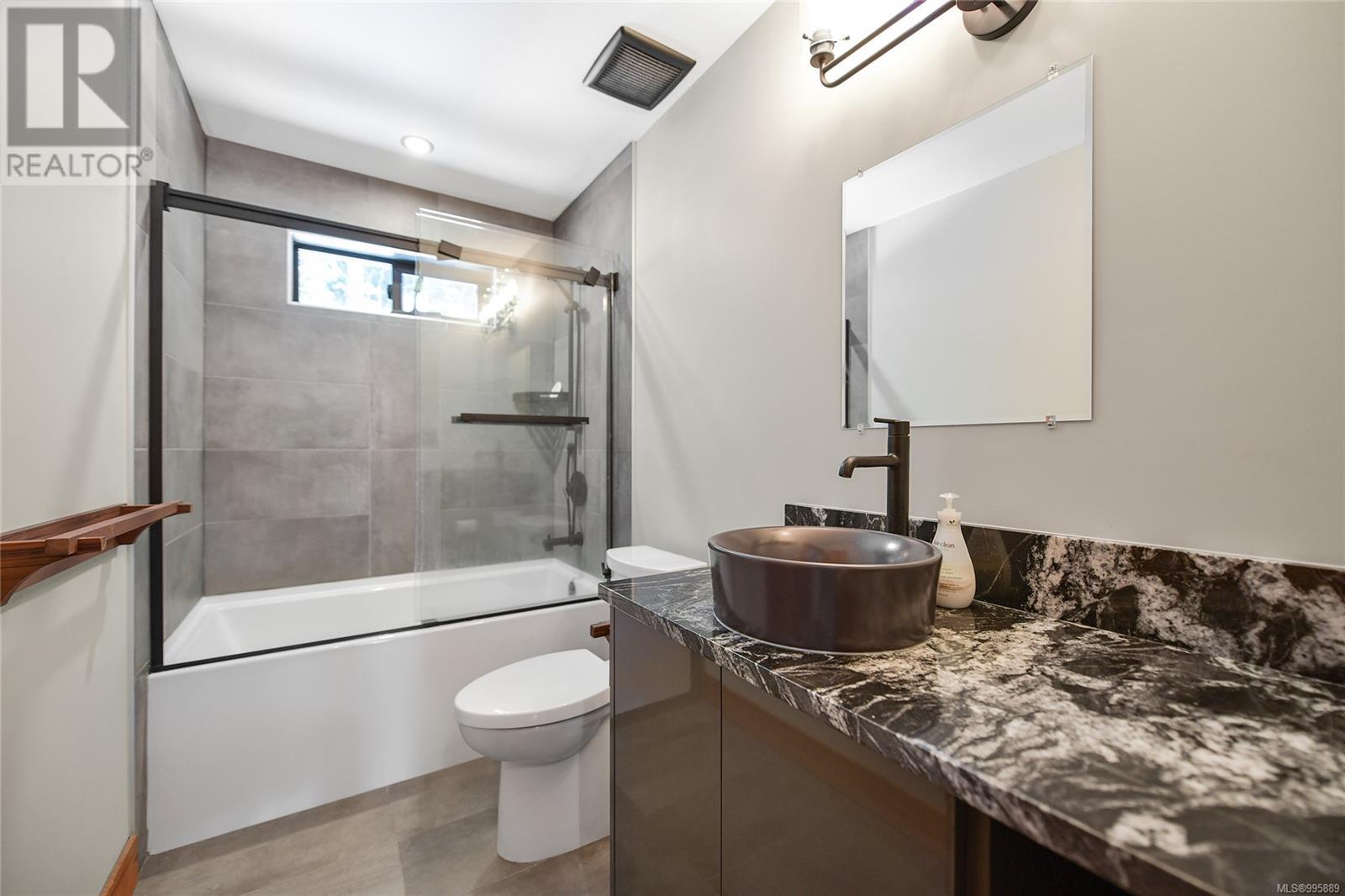  17176 OSPREY Place, Port Renfrew