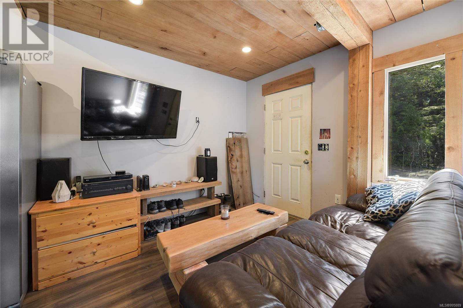  17176 OSPREY Place, Port Renfrew