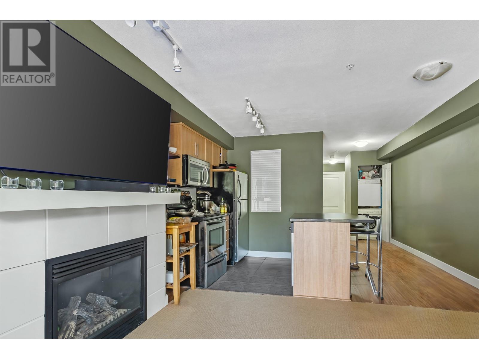 203 3240 ST JOHNS STREET, Port Moody real estate listing R2992236