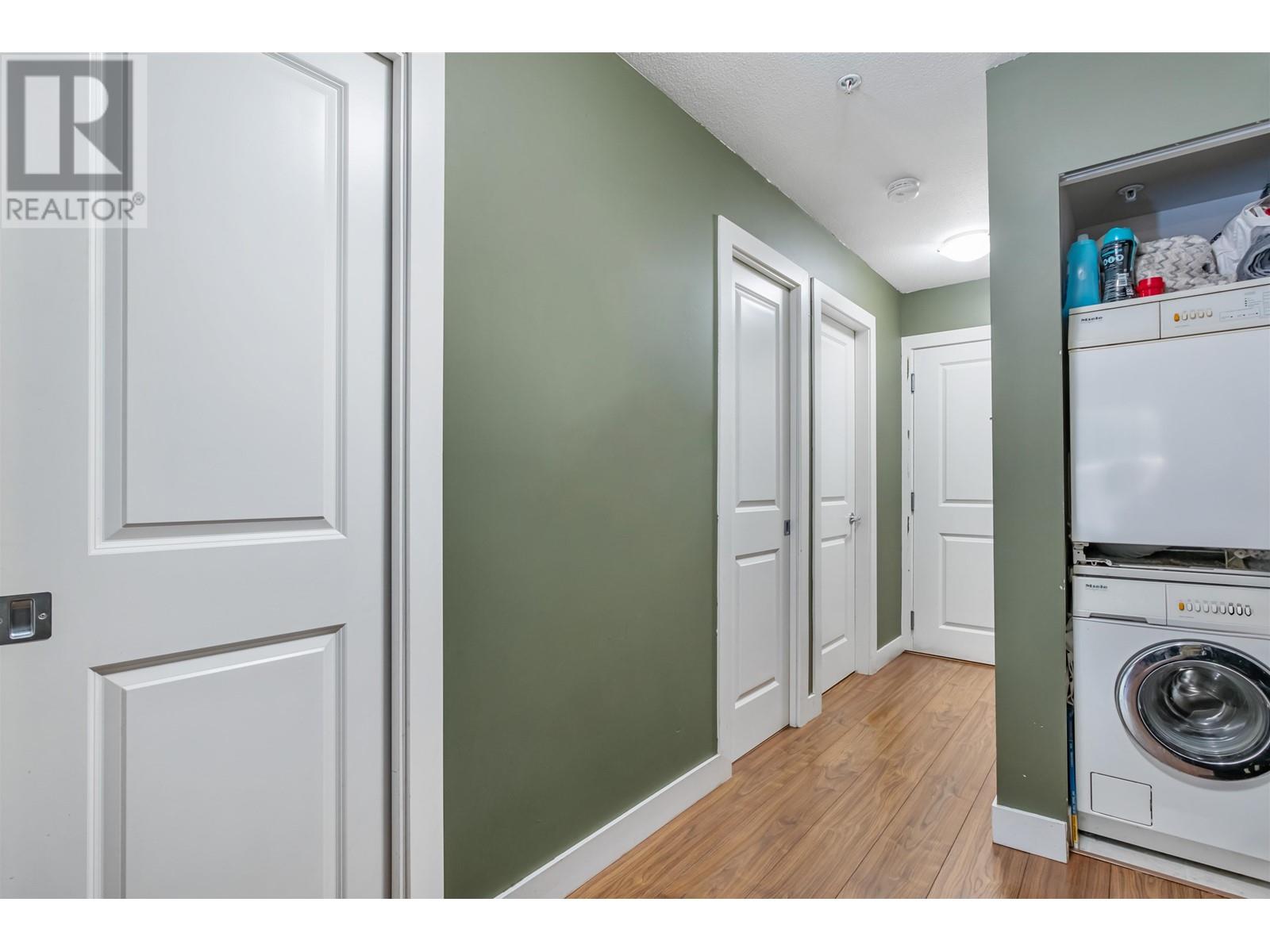 203 3240 ST JOHNS STREET, Port Moody real estate listing R2992236