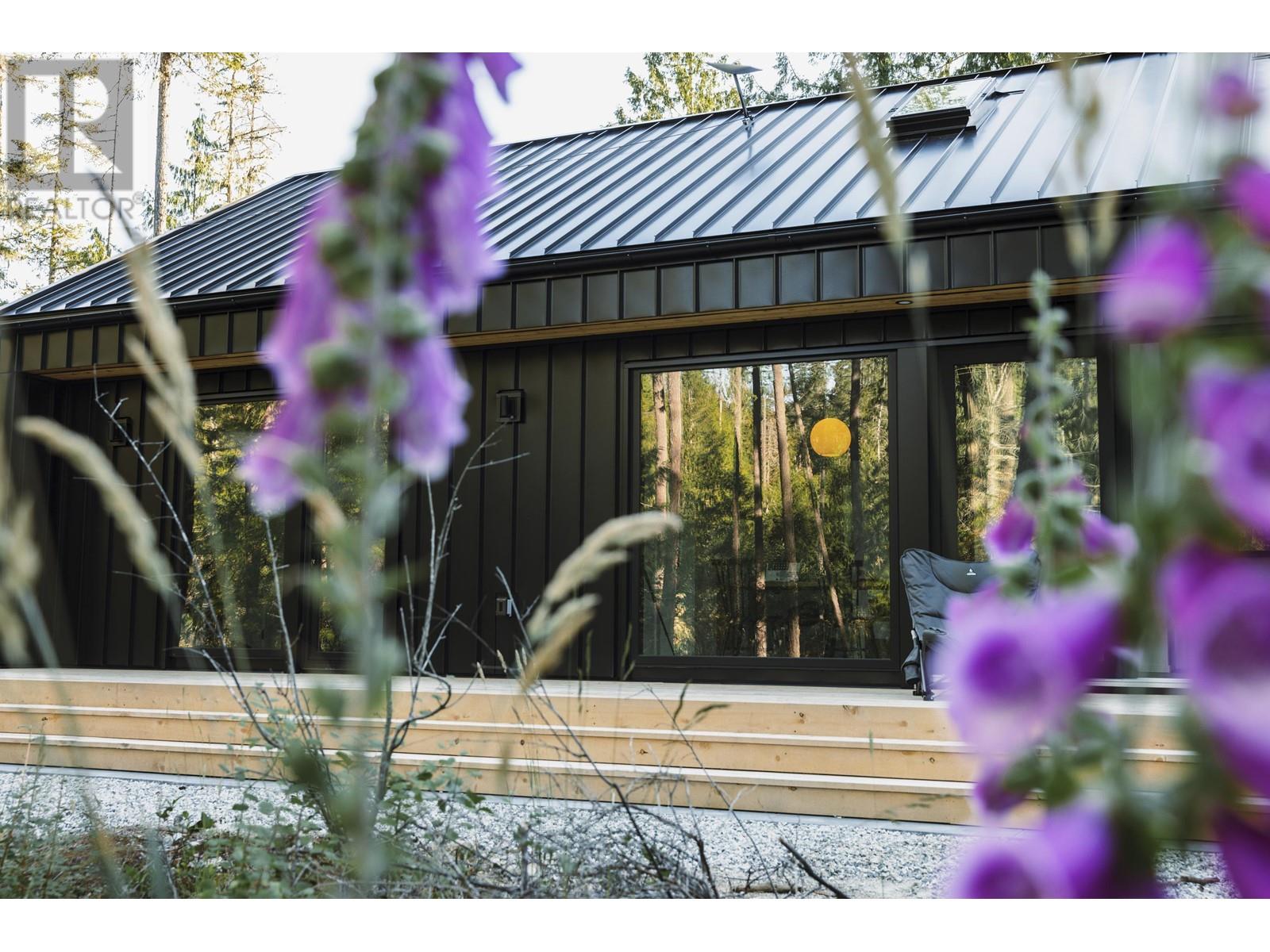 13801 LEE ROAD, Pender Harbour