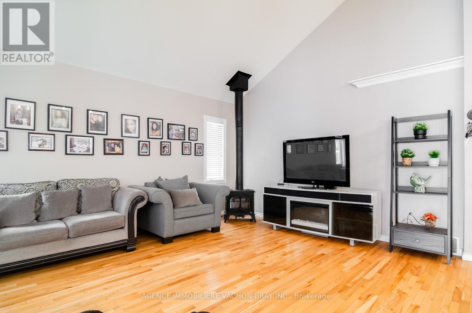 Photo 5 of 6240 167th Avenue, South Glengarry ON