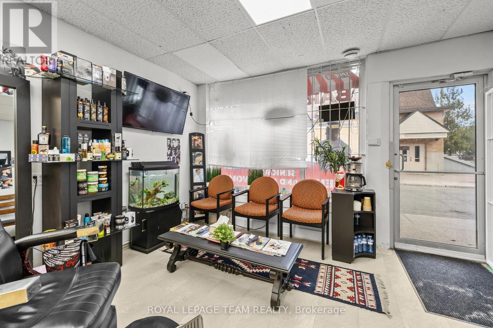 Photo 10 of B 60 Lyndale Avenue, Ottawa ON