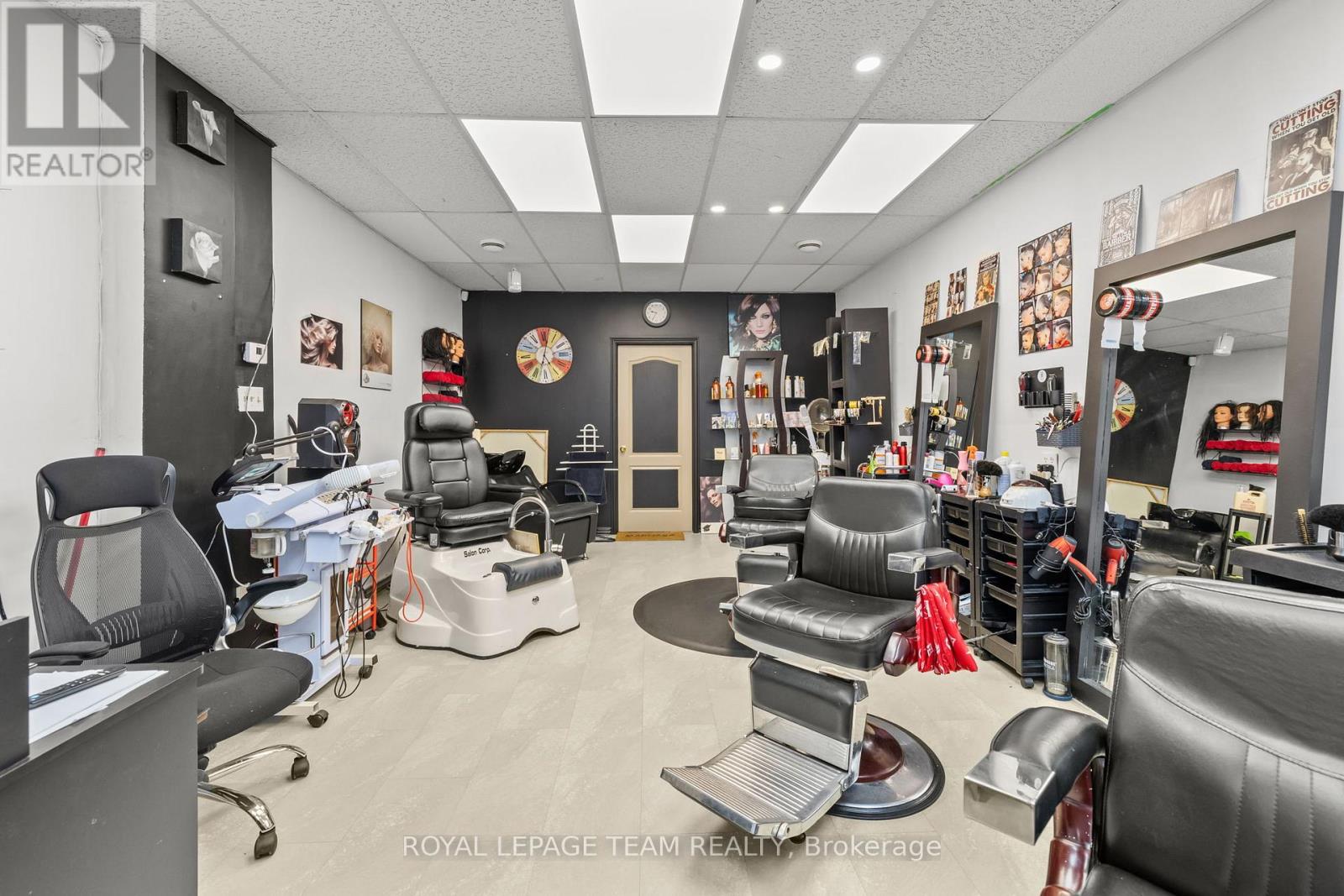 Photo 9 of B 60 Lyndale Avenue, Ottawa ON