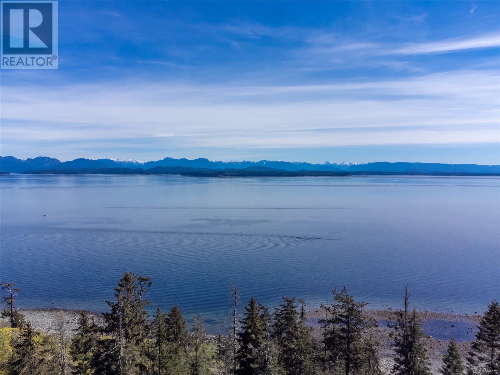 233 Quadra Loop, Quadra Island