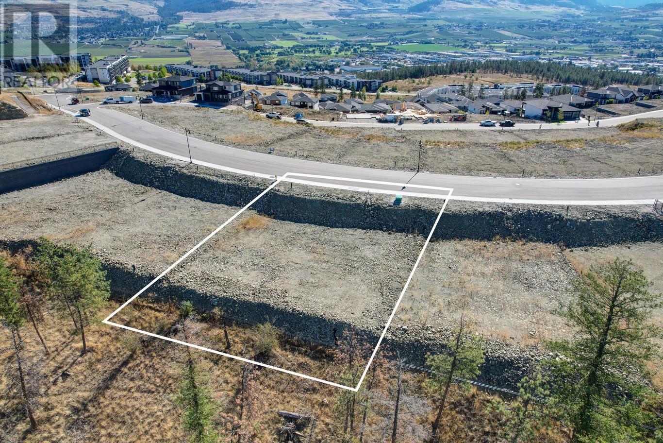 Photo 3 of 718 Kingswood Terrace Lot 41, Kelowna BC