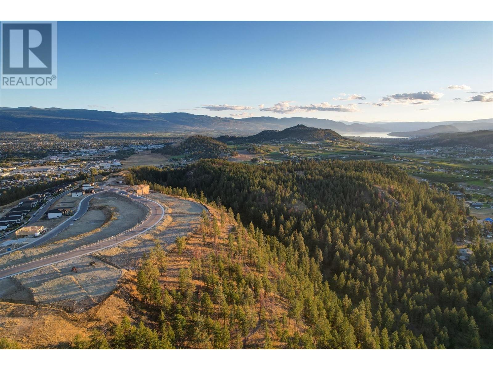  726 Kingswood Terrace, Kelowna